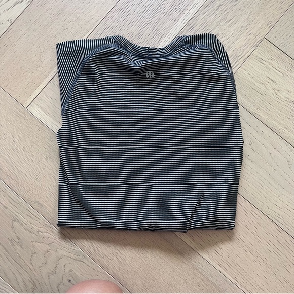 Lululemon Swiftly Tech Long-Sleeve Shirt - Picture 5 of 5